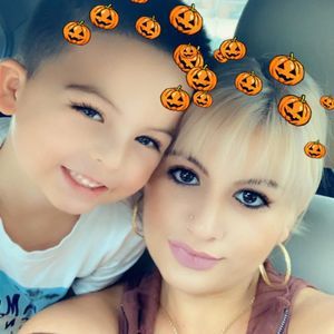 Meet your Posher, Milena